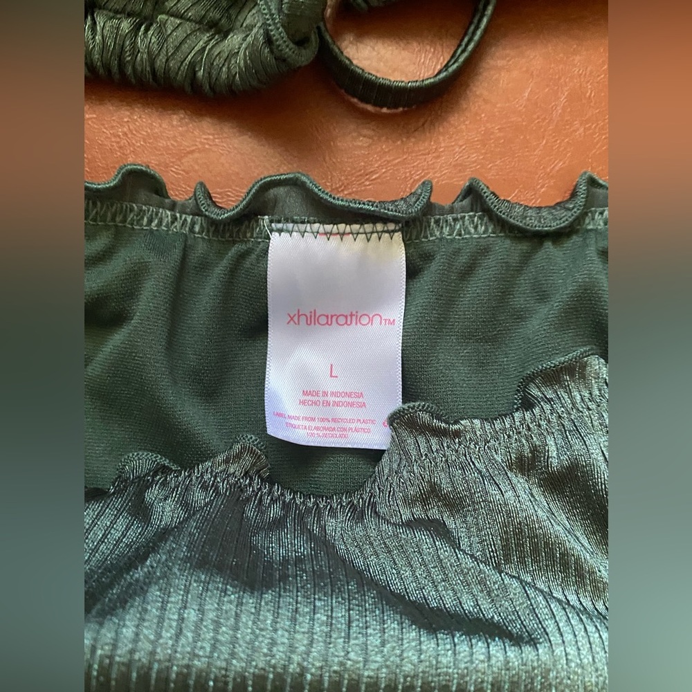 Xhilaration Green Ruffled Bikini Set - Picture 2 of 3